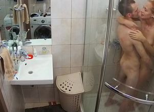 Teenager Hook-up IN THE SHOWER=&gt_&gt_
